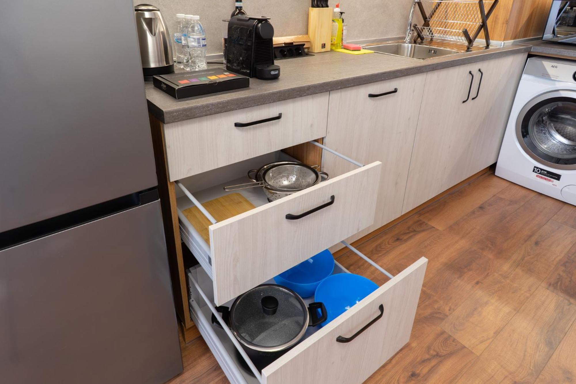 וארנה New Modern & Cozy Apartment With Free Private Parking And Ev Charging Station מראה חיצוני תמונה
