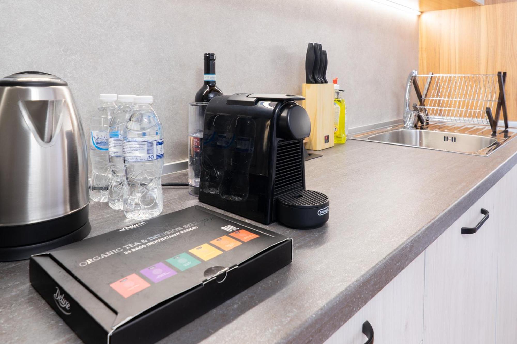 וארנה New Modern & Cozy Apartment With Free Private Parking And Ev Charging Station מראה חיצוני תמונה