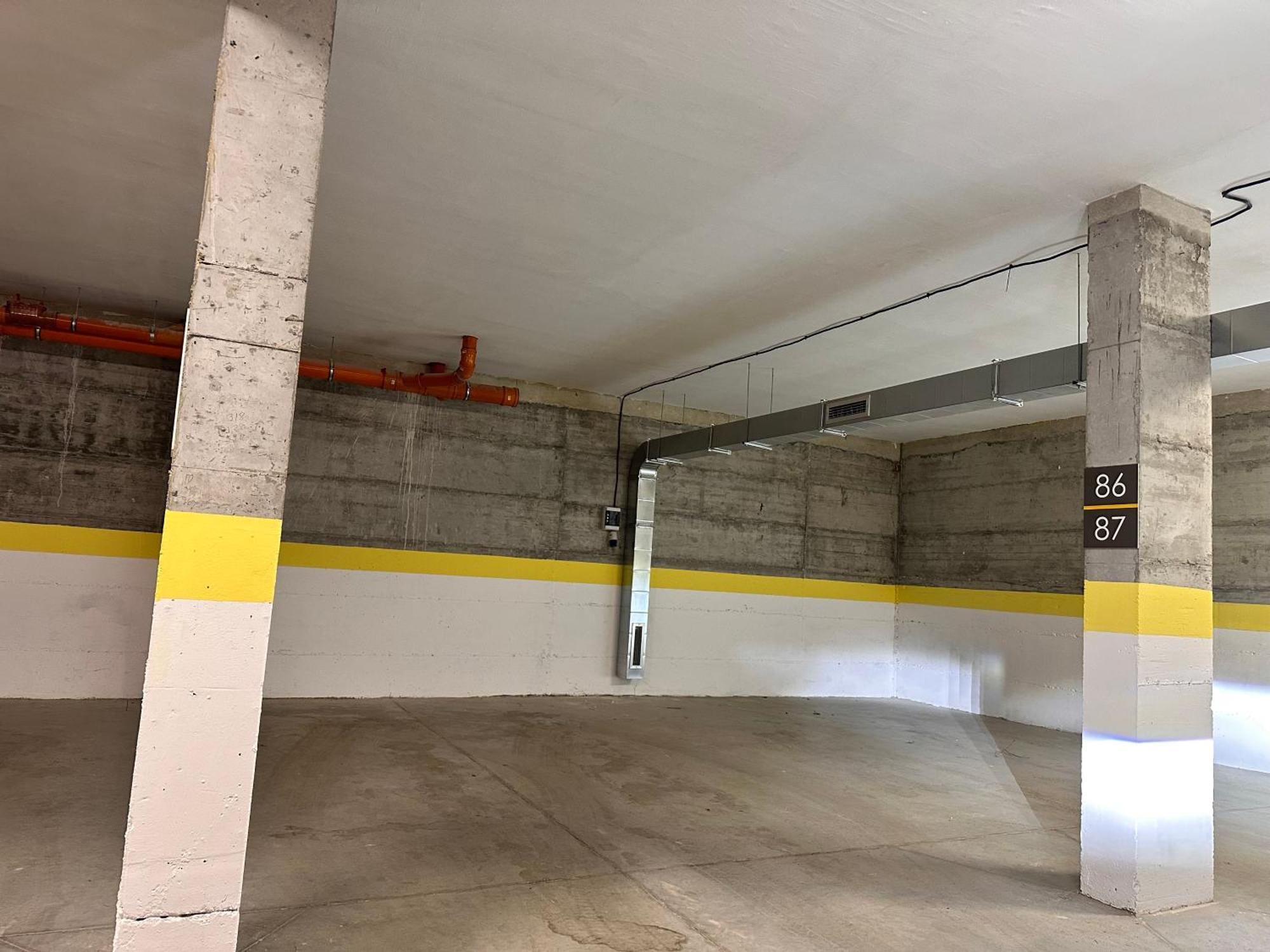 וארנה New Modern & Cozy Apartment With Free Private Parking And Ev Charging Station מראה חיצוני תמונה